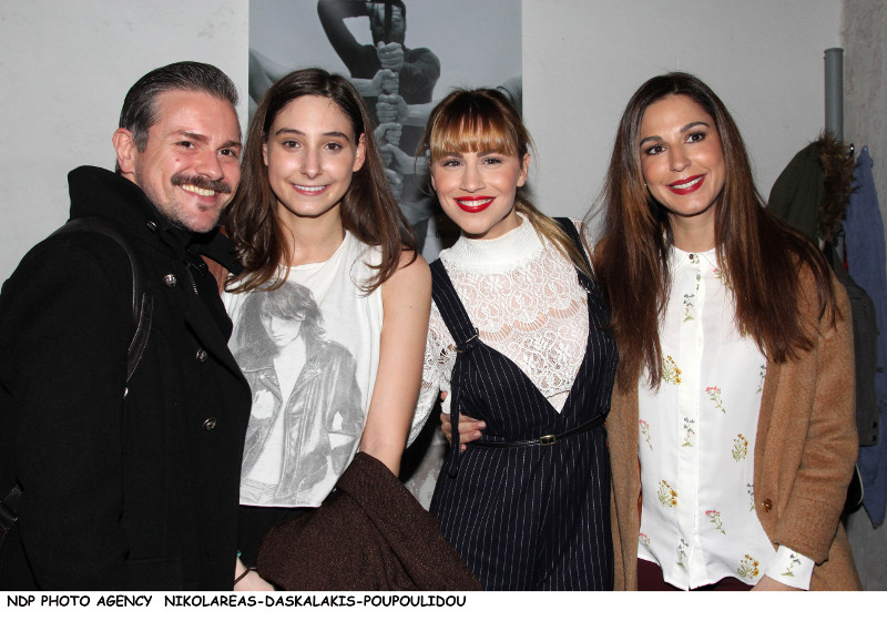 Η εκπληκτική ομοιότητα της κόρης του Αθερίδη με τον πατέρα της [εικόνες] | iefimerida.gr 4