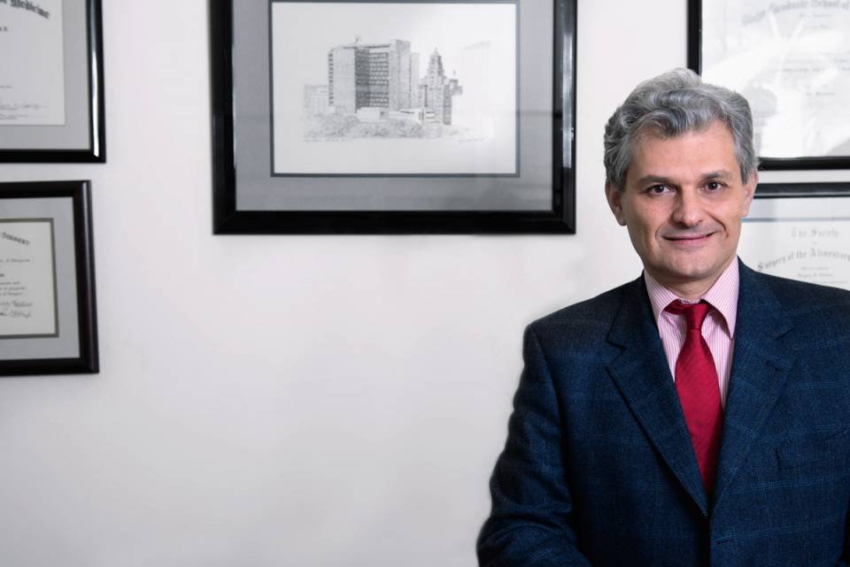 Καρκίνος ωοθηκών: Η σωστή χειρουργική στρατηγική μπορεί να τον αντιμετωπίσει | iefimerida.gr 0