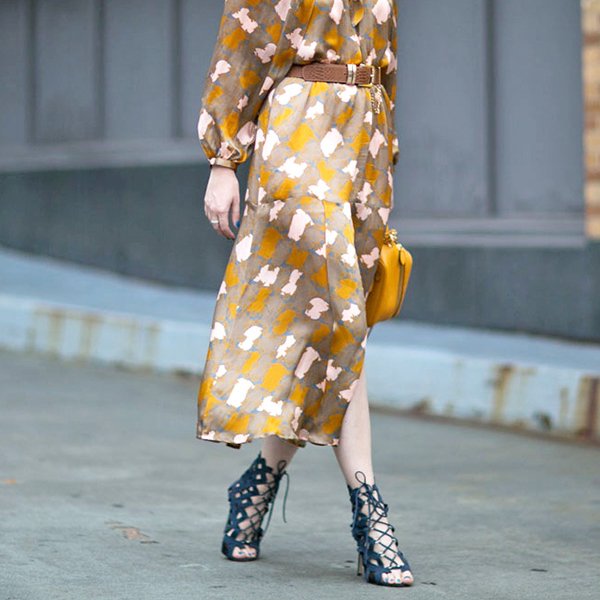 Τι είναι τα lace up πέδιλα -Η απόλυτη τάση για αυτή την άνοιξη και το καλοκαίρι [εικόνες] | iefimerida.gr 4