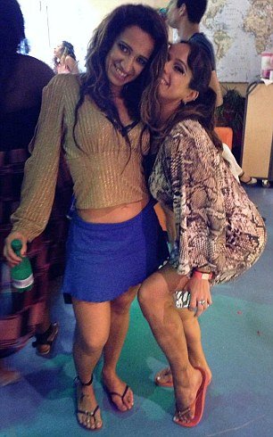 Ήταν υπέρβαρη και έγινε κορμάρα με κοιλιακούς -Πώς η μεταμόρφωσή της διέλυσε τον γάμο της [εικόνες] | iefimerida.gr 8