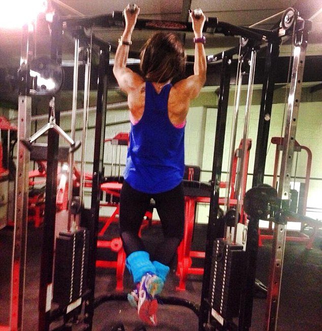 Ήταν υπέρβαρη και έγινε κορμάρα με κοιλιακούς -Πώς η μεταμόρφωσή της διέλυσε τον γάμο της [εικόνες] | iefimerida.gr 6