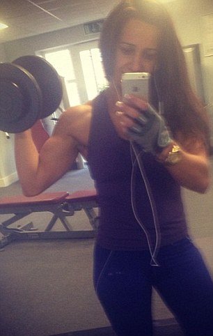 Ήταν υπέρβαρη και έγινε κορμάρα με κοιλιακούς -Πώς η μεταμόρφωσή της διέλυσε τον γάμο της [εικόνες] | iefimerida.gr 7