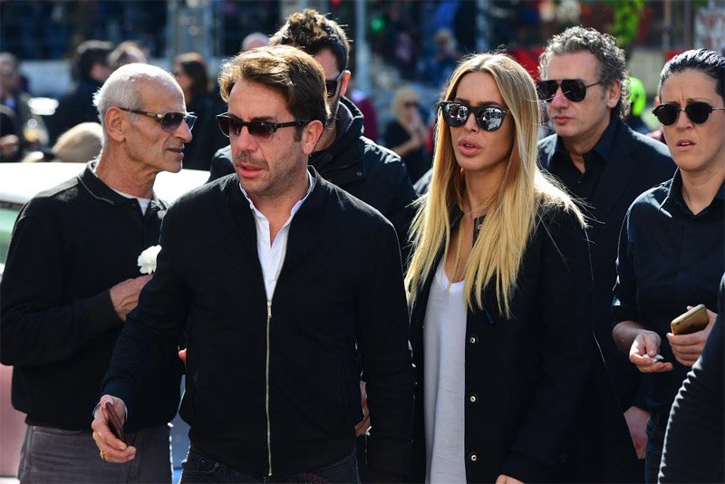 Συντετριμμένος ο Ρέμος στην κηδεία του Παντελίδη [εικόνες] | iefimerida.gr 6