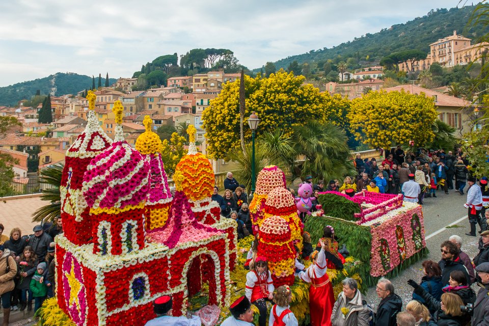 Εξυπνος τουρισμός: Οι Γάλλοι εφηύραν τον δρόμο της μιμόζας, στην Κυανή Ακτή [εικόνες] | iefimerida.gr 5