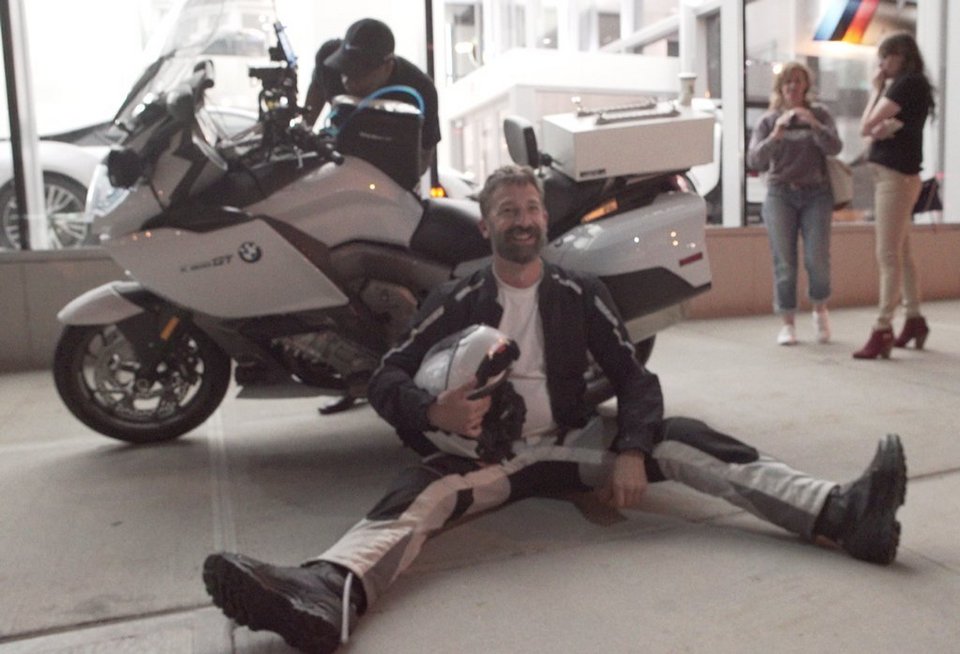 Διέσχισε τις ΗΠΑ σε μόλις 39 ώρες με μια μηχανή BMW -Ενα εκπληκτικό ταξίδι | iefimerida.gr 0