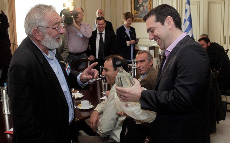 Τσίπρας στον Μπούτα: Τον ήλιο και το τσίπουρο δεν θα μας τα πάρουν! [εικόνες] | iefimerida.gr 7