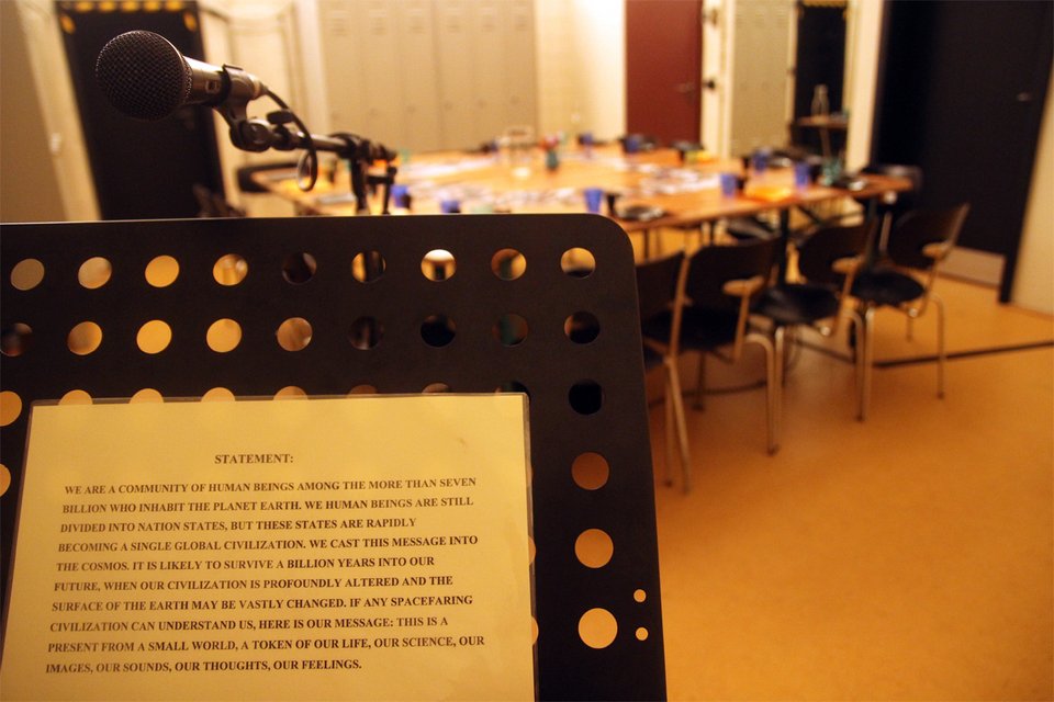 One Small Step for a Man: Hello, Goodbye - Η Δανάη Θεοδωρίδου από τις Βρυξέλλες στο ΙΜΚ [εικόνες] | iefimerida.gr 4