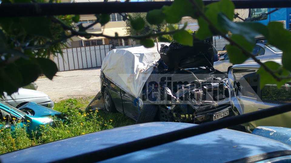 Το σμπαραλιασμένο τζιπ του Παντελίδη -Σίδερο διαπέρασε τη μηχανή και το παρμπρίζ [αποκλειστικές εικόνες] | iefimerida.gr 1