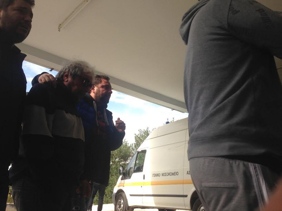 Σε σοκ οι γονείς και ο αδελφός του Παντελίδη - Ο θρήνος της μάνας [εικόνες] | iefimerida.gr 0