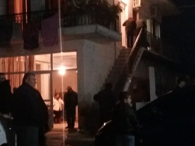 Τραγωδία στο Αγρίνιο: 22χρονος δολοφόνησε με μαχαίρι την μητέρα του [εικόνες&βίντεο] | iefimerida.gr 2