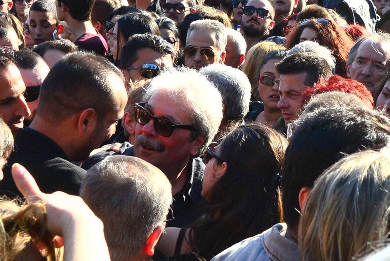 Σπαραγμός: Το τελευταίο αντίο στον Παντελή Παντελίδη -«Λύγισαν» οι γονείς του [εικόνες&βίντεο] | iefimerida.gr 1