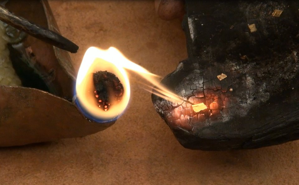 Βουτάμε μέσα στα αληθινά καλλιτεχνικά εργαστήρια των αρχαίων, στο Κυκλαδικό Μουσείο [εικόνες] | iefimerida.gr 1