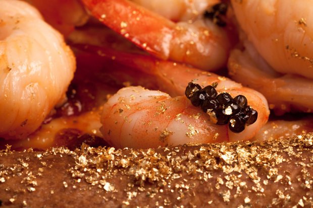 Πίτσα 24 καρατίων: Με χαβιάρι, τρούφα και φύλλα χρυσού - Κοστίζει «μόλις» 650 ευρώ[εικόνες]  | iefimerida.gr 1