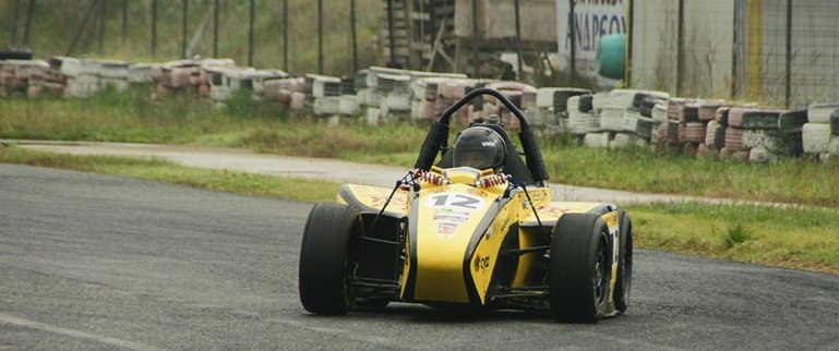 Φοιτητές του ΑΠΘ παρουσιάζουν σε Formula Show το μονοθέσιο αγωνιστικό που έφτιαξαν [εικόνες] | iefimerida.gr 2