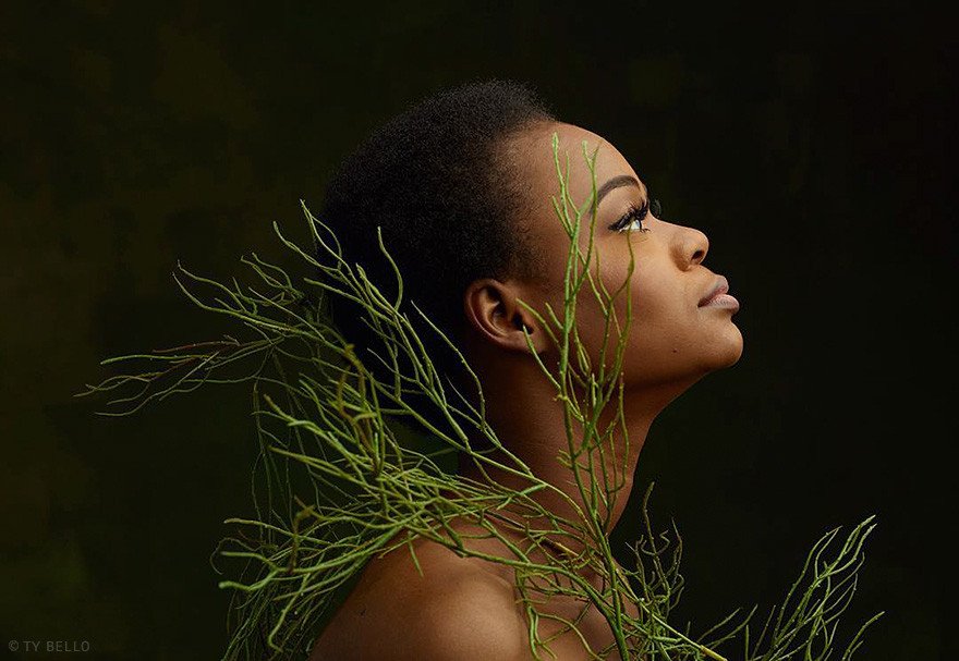 Μπήκε κατά λάθος στο πλάνο φωτογράφισης ράπερ και έγινε μοντέλο [εικόνες]  | iefimerida.gr 4