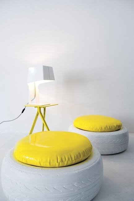 Ελαστικά αυτοκινήτου γίνονται σκαμπό, καθρέφτες, τραπεζάκια [εικόνες] | iefimerida.gr 8