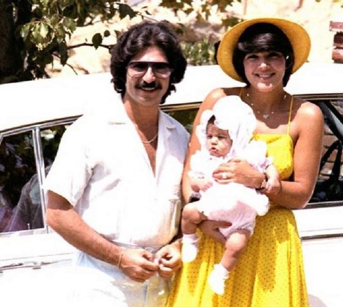 Ρόμπερτ Καρντάσιαν: O δικηγόρος πατέρας της Κιμ -Η δολοφονία που τον έκανε γνωστό και η Louis Vuitton με τα ματωμένα ρούχα [εικόνες] | iefimerida.gr 3