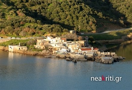 Κρήτη: «Αναδύθηκε» εκκλησία που είχε βυθιστεί στα νερά φράγματος -Αδειασε από νερά, λειτούργησε ξανά [εικόνες & βίντεο] | iefimerida.gr 10