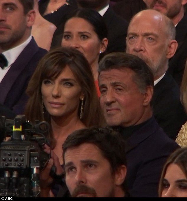 Οσκαρ 2016: Ο Σιλβέστερ Σταλόνε δεν πήρε το Οσκαρ και έβαλε τα κλάματα... [εικόνες]  | iefimerida.gr 1