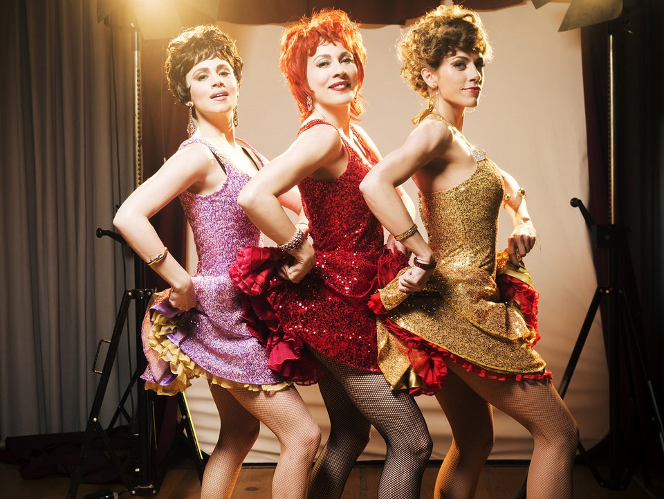 Sweet Charity η Σμαράγδα Καρύδη-Απίστευτη μεταμόρφωση της ηθοποιού [εικόνες] | iefimerida.gr 5