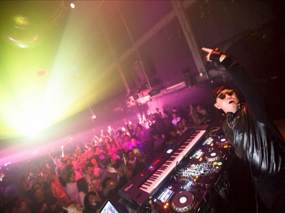 Business Insider: Πριν πεθάνετε, γλεντήστε στη Μύκονο -Ενα από τα καλύτερα μέρη του κόσμου για πάρτι [εικόνες] | iefimerida.gr 20