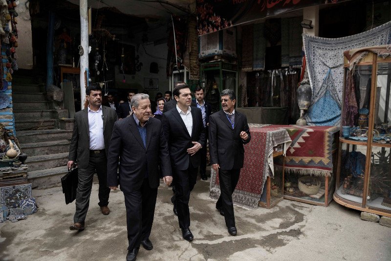 Η Περιστέρα Μπαζιάνα με λιλά μαντίλα στο Ιράν με τον πρωθυπουργό [εικόνες] | iefimerida.gr 10