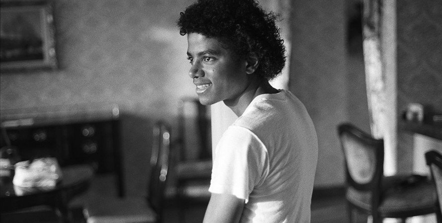 Μάιλ Τζάκσον, Off the Wall-Η επαναστατική ηχογράφηση του 1979 και ντοκιμαντέρ του Σπάικ Λι [εικόνες, βίντεο] | iefimerida.gr 2