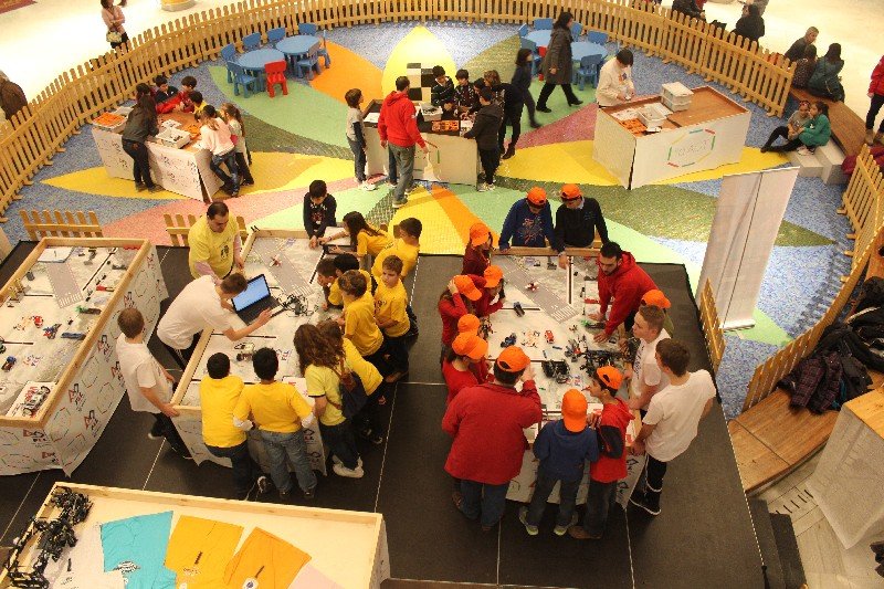 Διεθνής διαγωνισμός ρομποτικής για νέους, στη Θεσσαλονίκη [εικόνες & βίντεο] | iefimerida.gr 3