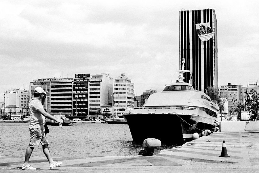 Summer in the city, του Γιάννη Οικονόμου-Εικόνες από την καυτή αυγουστιάτικη Αθήνα μες στο καταχείμωνο [εικόνες] | iefimerida.gr 0