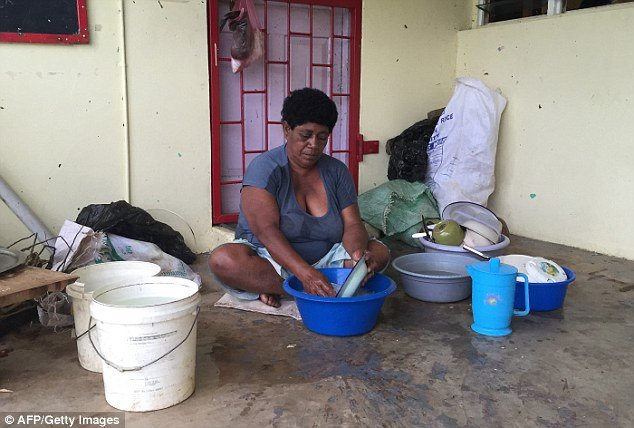 Νησιά Φίτζι: Xιλιάδες άνθρωποι στα καταφύγια μετά τον κυκλώνα-Φόβοι για επιδημίες [εικόνες] | iefimerida.gr 4