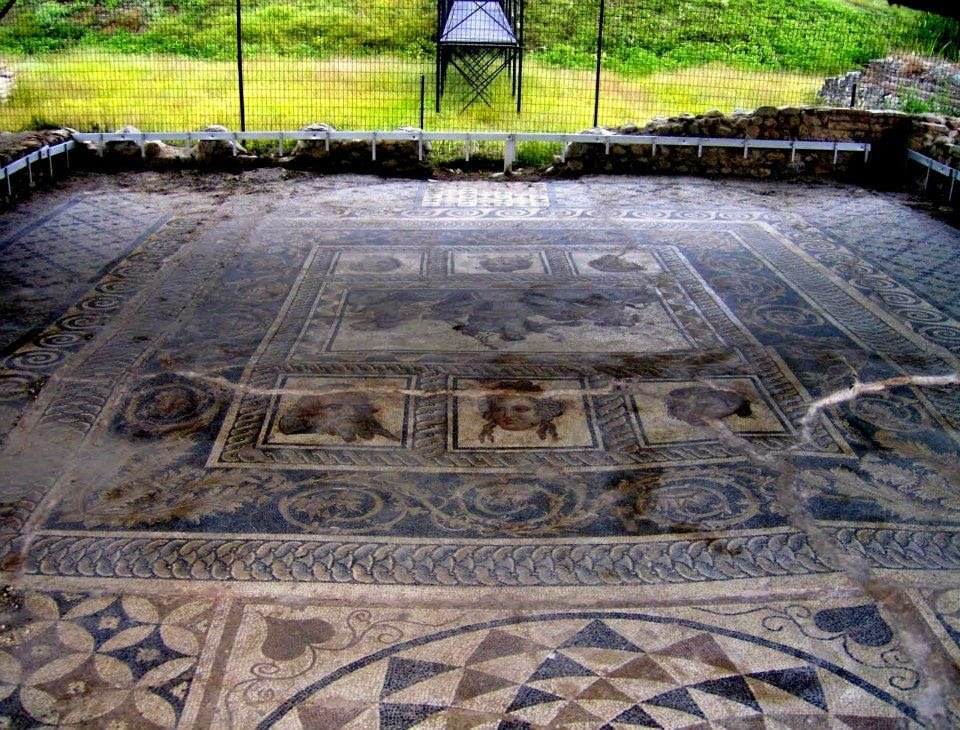 Το αρχαίο Δίον ζωντανεύει στην 5η Λεωφόρο, στην καρδιά του Μανχάταν [εικόνες, βίντεο] | iefimerida.gr 1