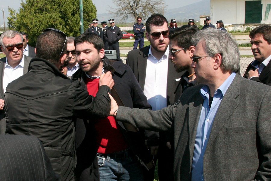 Αγρότες αποδοκίμασαν την Αννα Βαγενά στο Κιλελέρ [εικόνες & βίντεο] | iefimerida.gr 4