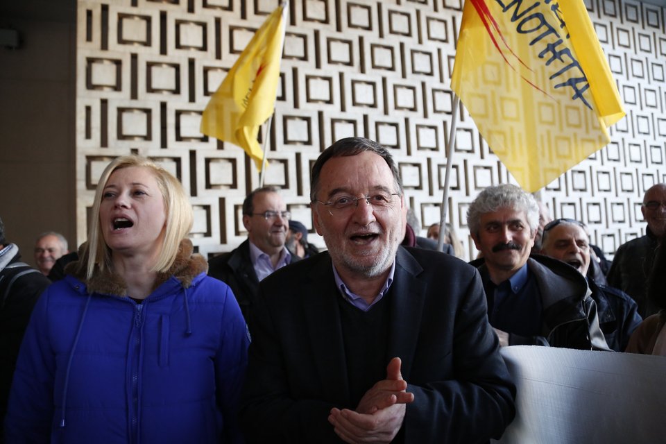 Ντου στο Χίλτον από Λαφαζάνη, Στρατούλη, Ραχήλ–«Αλέξη στο ελικόπτερο ποιος θα μπει;» [εικόνες] | iefimerida.gr 4