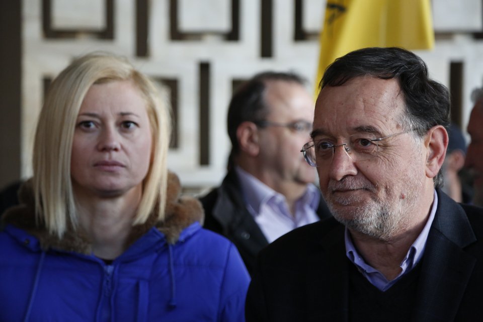 Ντου στο Χίλτον από Λαφαζάνη, Στρατούλη, Ραχήλ–«Αλέξη στο ελικόπτερο ποιος θα μπει;» [εικόνες] | iefimerida.gr 6