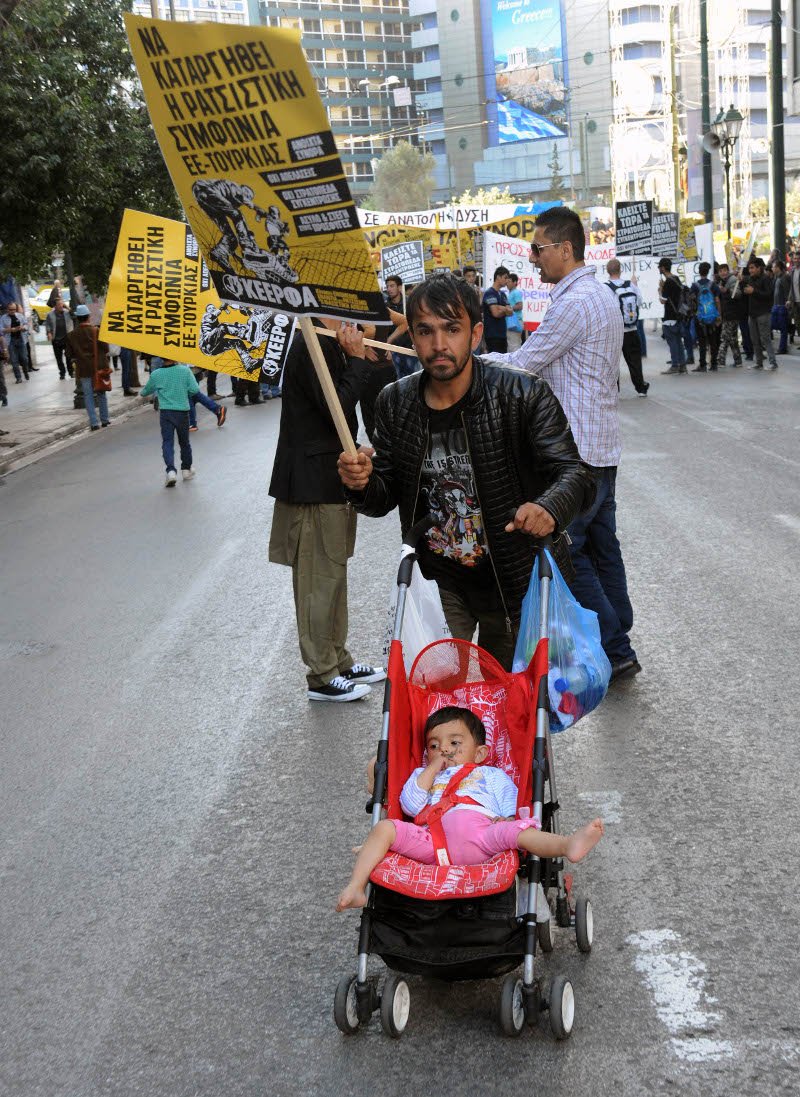 Πορεία προσφύγων και αλληλέγγυων στο κέντρο της Αθήνας [εικόνες] | iefimerida.gr 10