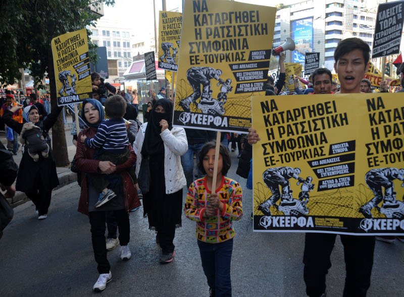 Πορεία προσφύγων και αλληλέγγυων στο κέντρο της Αθήνας [εικόνες] | iefimerida.gr 9