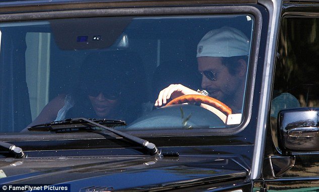 Ο Μπράντλεϊ Κούπερ χώρισε την Ιρίνα Σάικ -Για ένα σουπερμόντελ [εικόνες] | iefimerida.gr 1