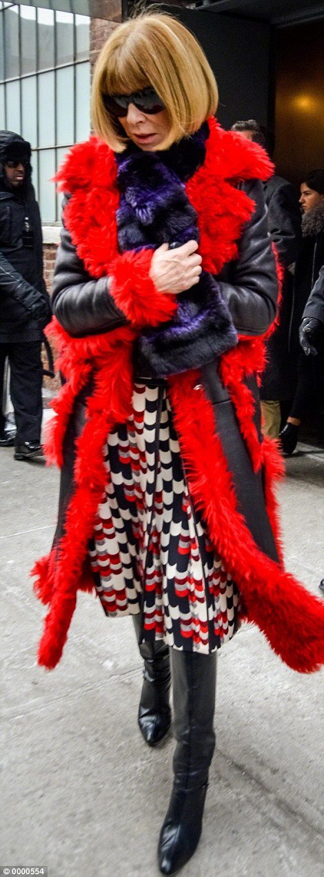 Ο «διάβολος» φορούσε... παλτό -Τα μοναδικά πανωφόρια της Αννα Γουίντορ [εικόνες] | iefimerida.gr 10