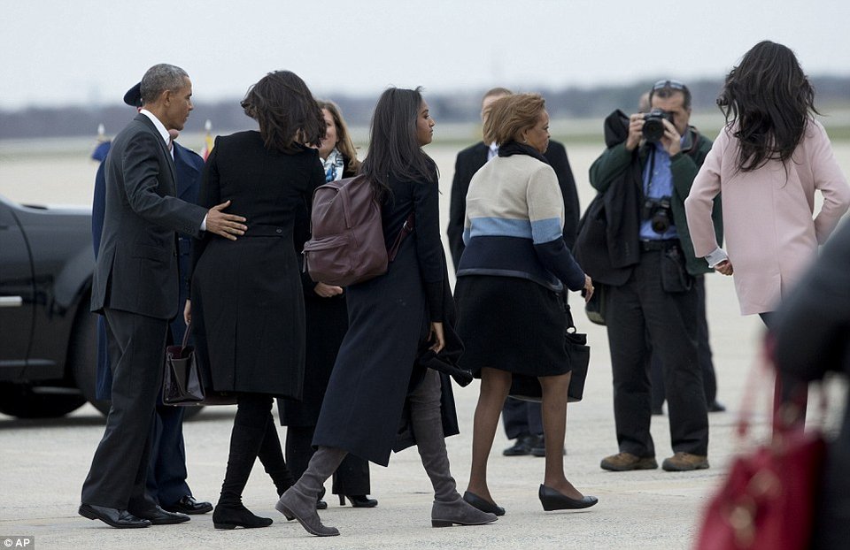 Ο Ομπάμα έγραψε ιστορία -Ο πρώτος Αμερικανός πρόεδρος στην Κούβα, 90 χρόνια μετά -Με Μισέλ, παιδιά και πεθερά μαζί [εικόνες] | iefimerida.gr 22