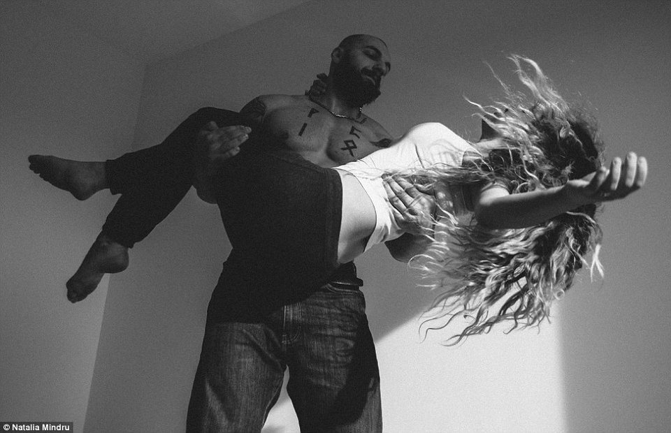 Ετσι μοιάζει η αληθινή αγάπη -Αγκαλιές, φιλιά και έρωτας [εικόνες] | iefimerida.gr 3