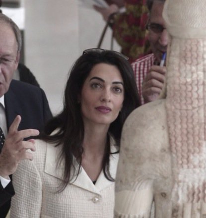 To Twitter ξεσαλώνει για την Τζολί: Η έξαλλη Περιστέρα και ο «μπιγκ φαν» Καρανίκας [εικόνες] | iefimerida.gr 22