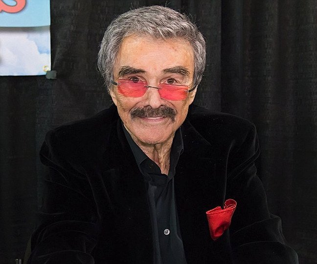 Μετανιωμένος ο Μπαρτ Ρέινολντς: «Hμουν πιωμένος όταν έκανα γυμνή φωτογράφιση» [εικόνες]  | iefimerida.gr 2