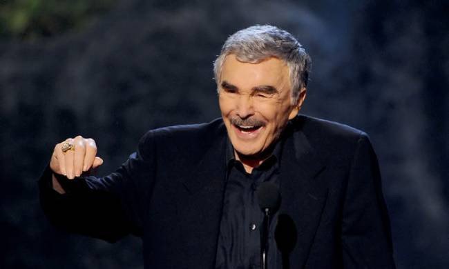 Μετανιωμένος ο Μπαρτ Ρέινολντς: «Hμουν πιωμένος όταν έκανα γυμνή φωτογράφιση» [εικόνες]  | iefimerida.gr 3