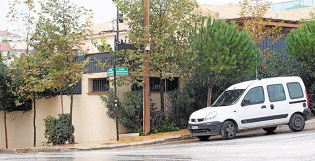 Πραγματογνώμονας στη βίλα με τα χρυσά ταβάνια των Μενεγάκη-Λάτσιου -Για να λήξει η διαμάχη [εικόνες] | iefimerida.gr 0