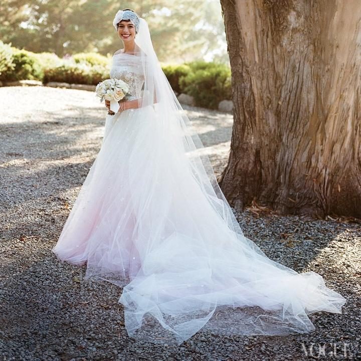 Αυτά είναι τα πιο ακριβά νυφικά όλων των εποχών -Πόσο κόστισαν, ποιες τα φόρεσαν [εικόνες] | iefimerida.gr 5