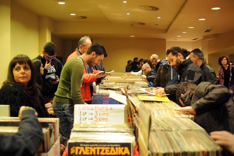  Vinyl is Back: Η 7η διοργάνωση θα γίνει στο Μουσείο Αυτοκινήτου – Αφιερώματα: 90s και Μπόουι [εικόνες] | iefimerida.gr 1