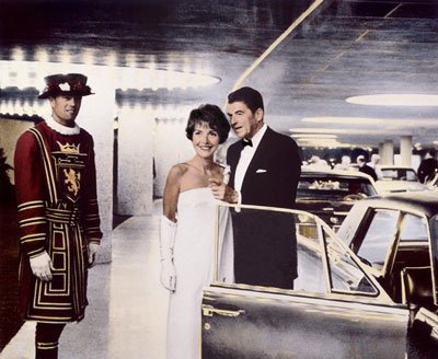 Νάνσι Ρίγκαν: Το αξεπέραστο στιλ της και ο αγαπημένος της Ελληνας σχεδιαστής [εικόνες] | iefimerida.gr 26