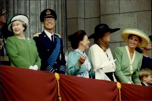 Η εκρηκτική σχέση Νταϊάνας-Ελισάβετ -Αγνωστες ιστορίες από το παλάτι [εικόνες] | iefimerida.gr 5