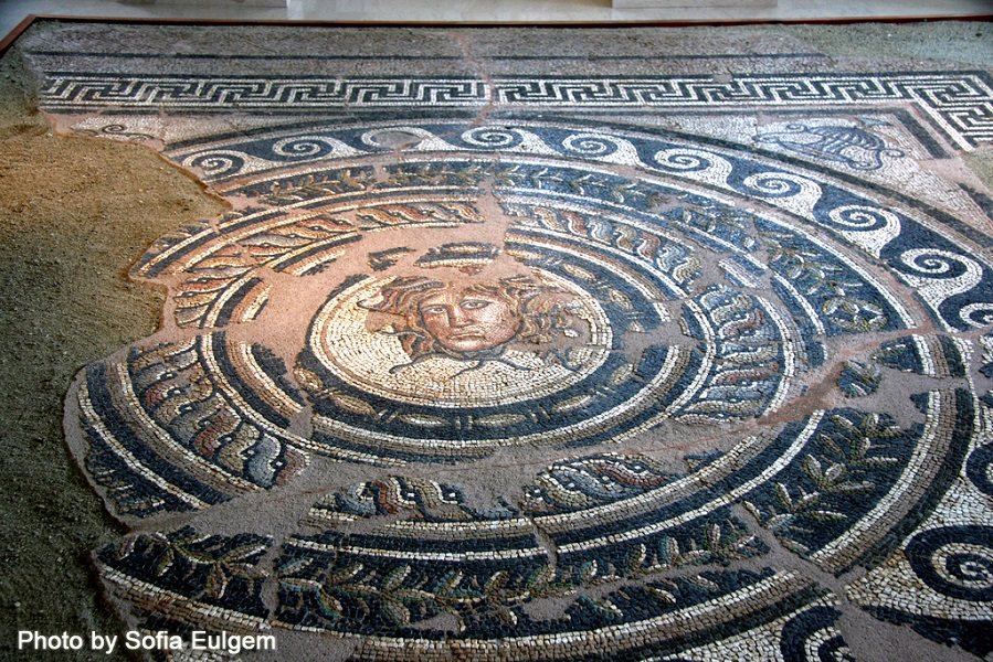 Το αρχαίο Δίον ζωντανεύει στην 5η Λεωφόρο, στην καρδιά του Μανχάταν [εικόνες, βίντεο] | iefimerida.gr 8