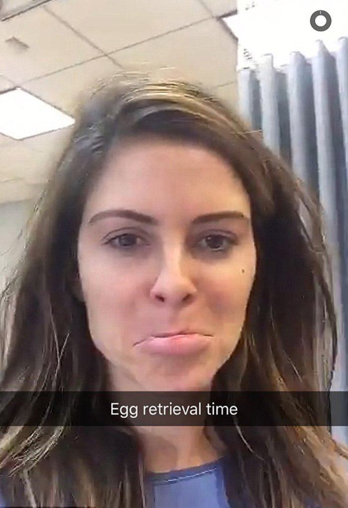 Η Μαρία Μενούνος έκανε εξωσωματική και πόσταρε από το νοσοκομείο [εικόνες]  | iefimerida.gr 0